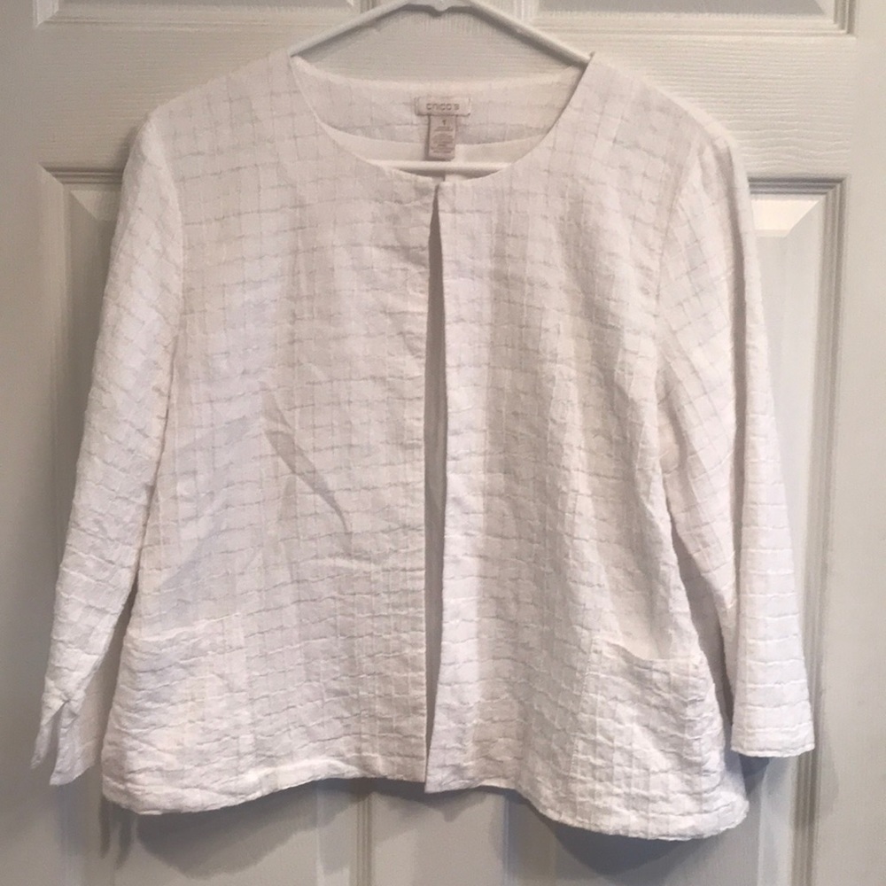 Chico’s size 1 lined jacket with pockets